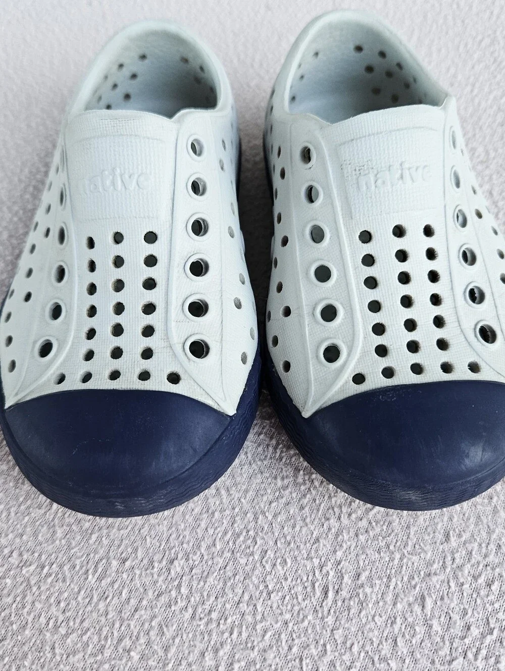 Native Jefferson Navy Blue Grey SZ C5 Slip-On Breathable Water Shoes